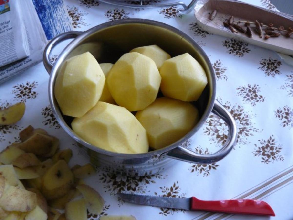 Hähnchenleber mit Apfel-und Zwiebelringen und Kartoffelbrei - Rezept ...