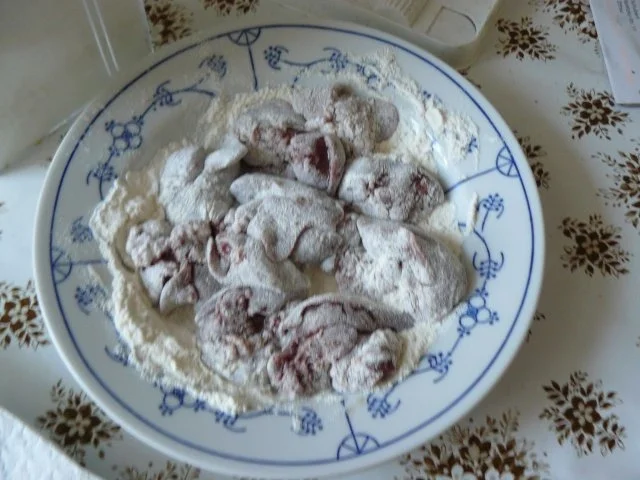 Hähnchenleber mit Apfel-und Zwiebelringen und Kartoffelbrei - Rezept - Bild Nr. 5