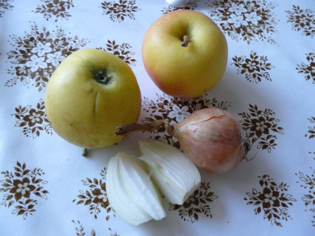 Hähnchenleber mit Apfel-und Zwiebelringen und Kartoffelbrei - Rezept - Bild Nr. 6