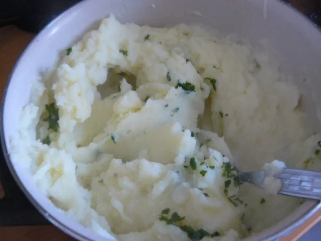 Hähnchenleber mit Apfel-und Zwiebelringen und Kartoffelbrei - Rezept - Bild Nr. 11