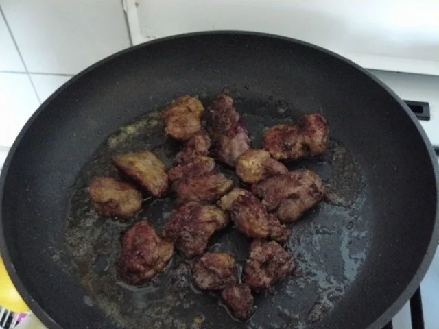 Hähnchenleber mit Apfel-und Zwiebelringen und Kartoffelbrei - Rezept - Bild Nr. 12