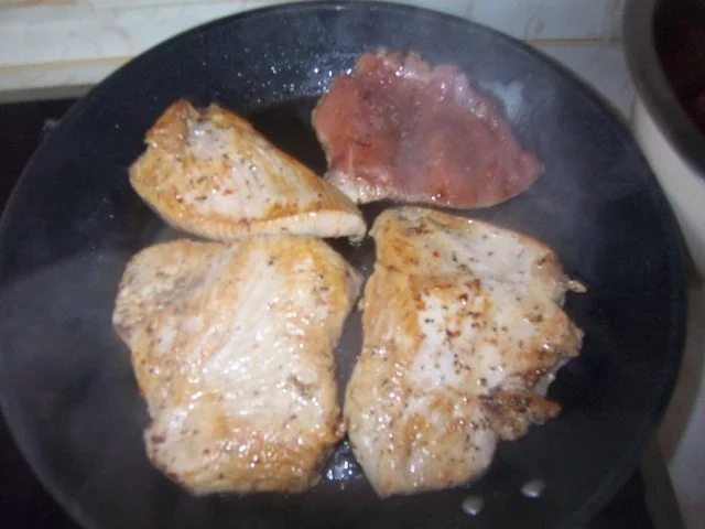 Rezept: Marinierte Putenbrust mit buntem Salat und Dicken Dingern Bild Nr. 4 Marinierte Putenbrust mit buntem Salat und Dicken Dingern - Rezept - Bild Nr. 4