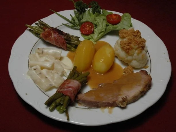 Salzwiesenlamm mit Speckbohnen und Schwarzwurzeln in Rahmsoße (Nordfriesland) - Rezept