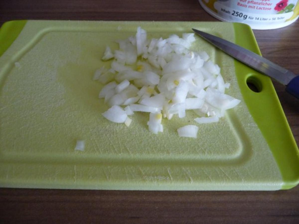 Resteverwertung : 2 Eier auf Bratkartoffeln mit Salat - Rezept - Bild Nr. 4