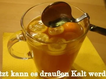 Rezept: Teepunsch mit Kumquats Teepunsch mit Kumquats - Rezept