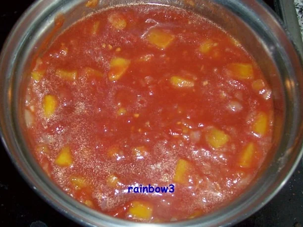 Rezept: Kochen: Mozzarella-Ravioli mit Tomaten-Paprika-Sauce Bild Nr. 3 Kochen: Mozzarella-Ravioli mit Tomaten-Paprika-Sauce - Rezept - Bild Nr. 3