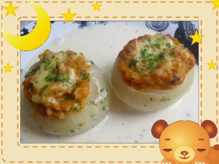 Gemüsezwiebel mit Mettfüllung - einfach - 86 kcal/100g