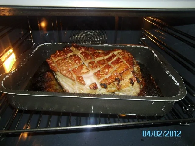 Schweinebraten mit Semmelknödeln und Sauerkraut - Rezept - Bild Nr. 7