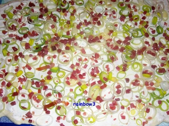 Rezept: Zwischensnack: Flammkuchen-Schnecken Bild Nr. 5 Zwischensnack: Flammkuchen-Schnecken - Rezept - Bild Nr. 5