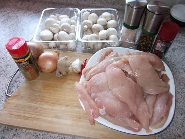 Hähnchenfilets geschmort  in Champignons - Rezept - Bild Nr. 3