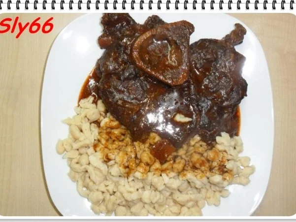 Fleischgerichte:Geschmorte Beinscheiben - Rezept