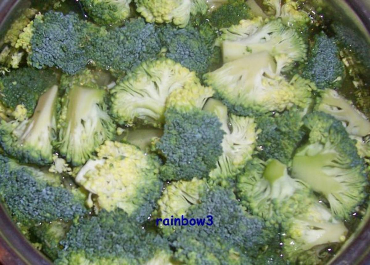 Beilage: Broccoli mit Sauce - Rezept