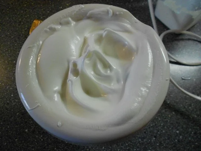 Rezept: Biskuitschnitten mit Schokokern Bild Nr. 4 Biskuitschnitten mit Schokokern - Rezept - Bild Nr. 4