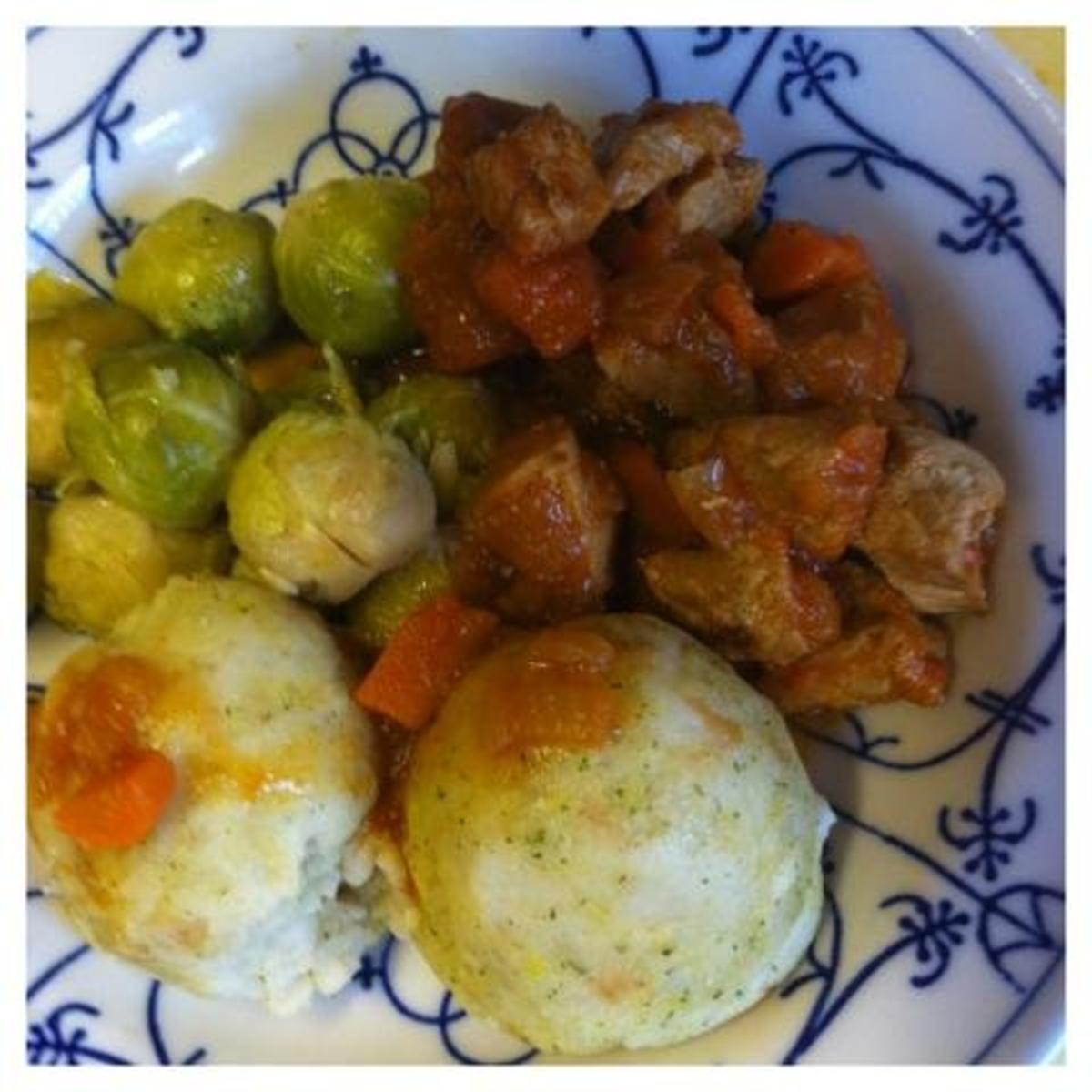 Gulasch Rosenkohl und Knödel - Rezept - Bild Nr. 15