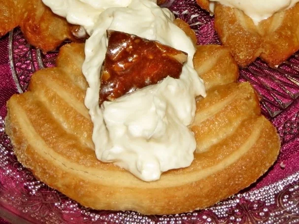 Rezept: Blätterteigfächer mit Sahne Bild Nr. 2 Blätterteigfächer mit Sahne - Rezept - Bild Nr. 2