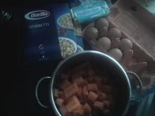 Nudeln mit Käsesauce und Möhren - Rezept