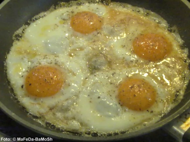 Spiegeleier (Grundrezept) - Rezept - Bild Nr. 2