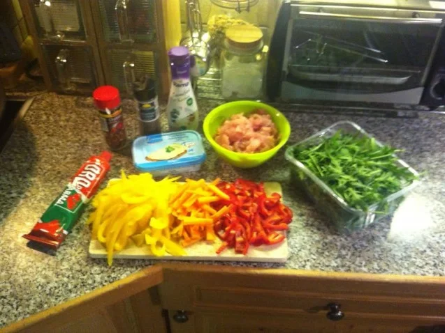 Rezept: Puten-Paprika-Geschnetzeltes mit Rucola Bild Nr. 4 Puten-Paprika-Geschnetzeltes mit Rucola - Rezept - Bild Nr. 4