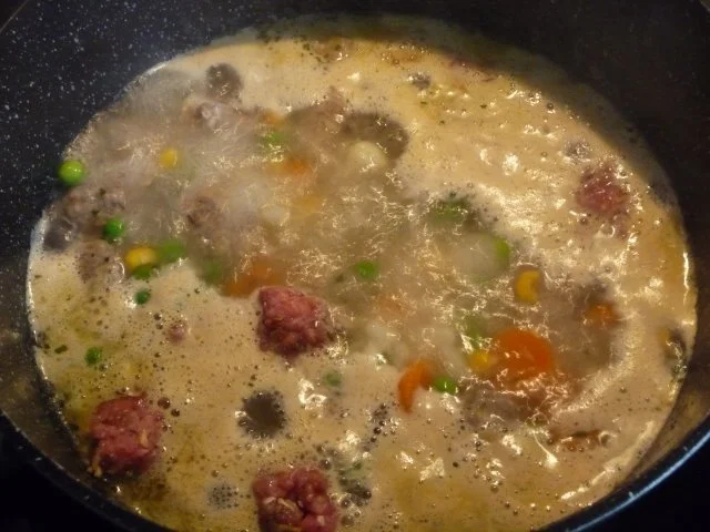 Rezept: Hackfleisch : Mini - Fleischküchle mit Eiern in Gemüsesoße Bild Nr. 4 Hackfleisch : Mini - Fleischküchle mit Eiern in Gemüsesoße - Rezept - Bild Nr. 4