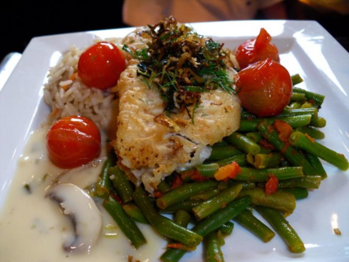 Bilder für gebratenes Kingklipfilet auf Tomaten-Bohnengemüse an Langkornreis, Schlotten Weißweinsoße - Rezept