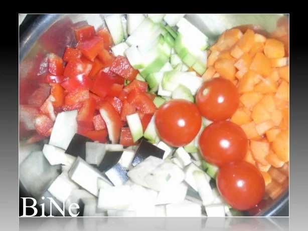 Rezept: BiNe` S GEMUESEOMELETTE Bild Nr. 3 BiNe` S GEMUESEOMELETTE - Rezept - Bild Nr. 3