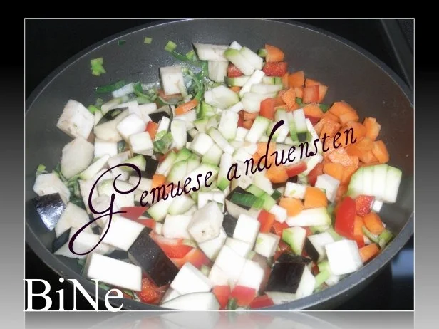 Rezept: BiNe` S GEMUESEOMELETTE Bild Nr. 4 BiNe` S GEMUESEOMELETTE - Rezept - Bild Nr. 4