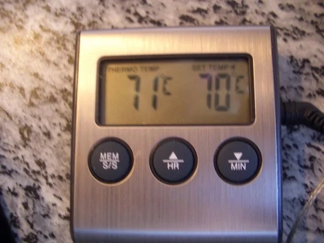 Schweine Rollbraten mit Rosenkohl und Kartoffelpürre - Rezept - Bild Nr. 3