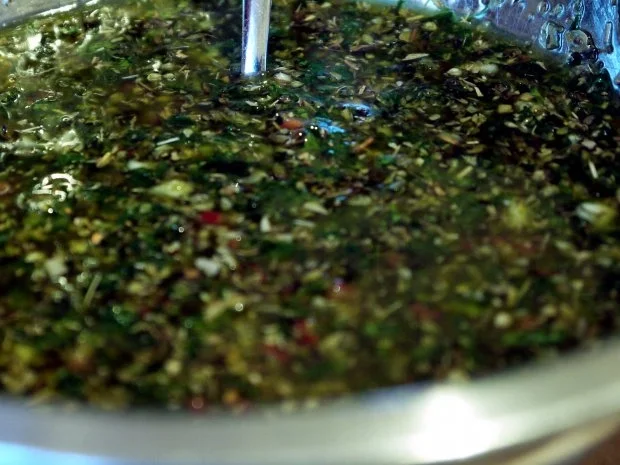 Rinderhackbällchen mit Chimichurri-Sauce - Rezept - Bild Nr. 7