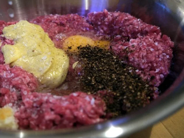 Rinderhackbällchen mit Chimichurri-Sauce - Rezept - Bild Nr. 8