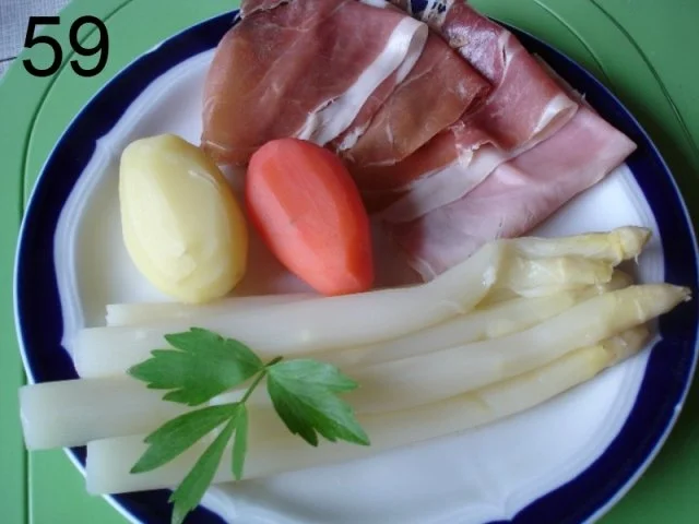 Rezept: Schneiden, schaben, verzieren und garnieren Bild Nr. 144 Schneiden, schaben, verzieren und garnieren - Rezept - Bild Nr. 144