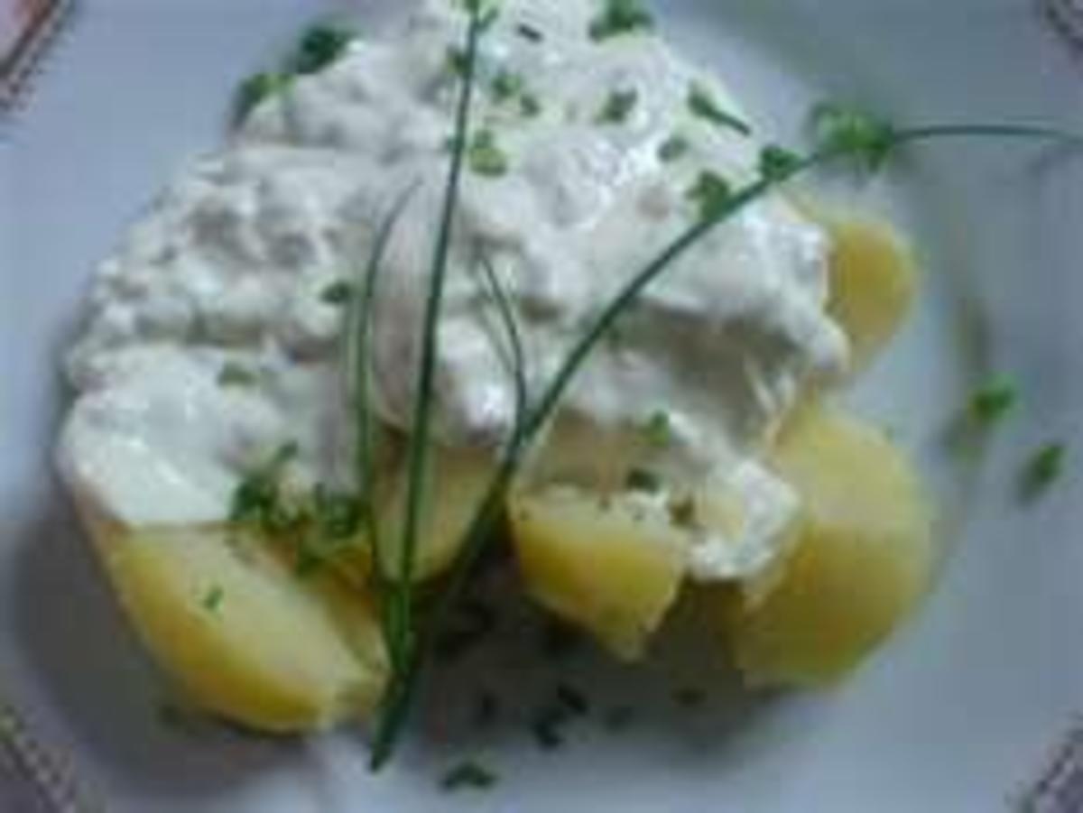 Bilder für Pellkartoffeln mit Kräuterquark - Rezept