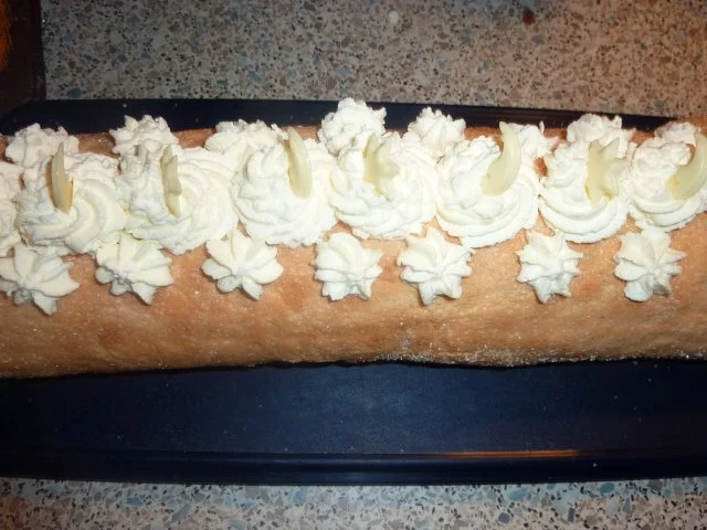 Rezept: Torten: Apfel-Mascarponerolle Torten: Apfel-Mascarponerolle - Rezept