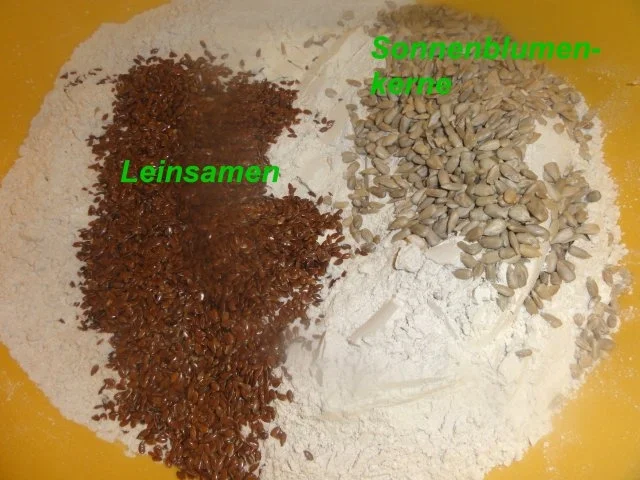 Rezept: Brot: 6 - KORN - MISCHUNG Bild Nr. 5 Brot: 6 - KORN - MISCHUNG - Rezept - Bild Nr. 5