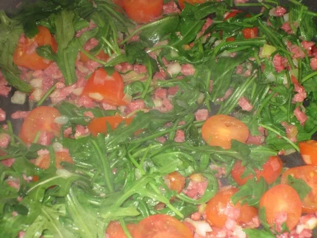 Rezept: Warmer Rucola-Tomaten-Salat Bild Nr. 11 Warmer Rucola-Tomaten-Salat - Rezept - Bild Nr. 11