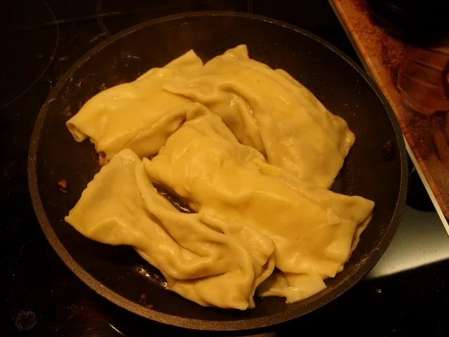 Rezept: Salat mit Maultaschen und Röstzwiebeln Bild Nr. 2 Salat mit Maultaschen und Röstzwiebeln - Rezept - Bild Nr. 2