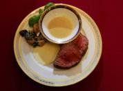 Neuseelindisches Rinderfilet mit Steinpilzen und Senf- und Gorgonzola- Sauce (Kriemhild Jahn) - Rezept