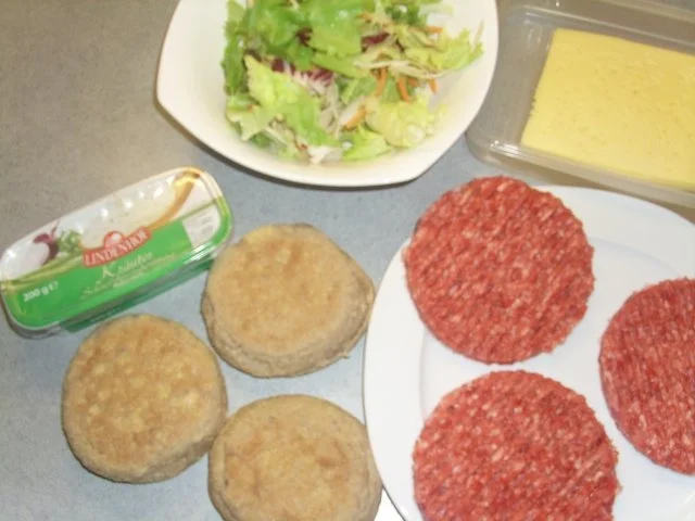 Rezept: Cheesburger Bild Nr. 2 Cheesburger - Rezept - Bild Nr. 2