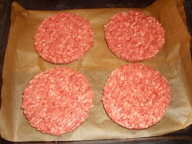 Rezept: Cheesburger Bild Nr. 3 Cheesburger - Rezept - Bild Nr. 3