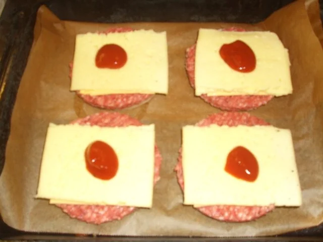 Rezept: Cheesburger Bild Nr. 5 Cheesburger - Rezept - Bild Nr. 5