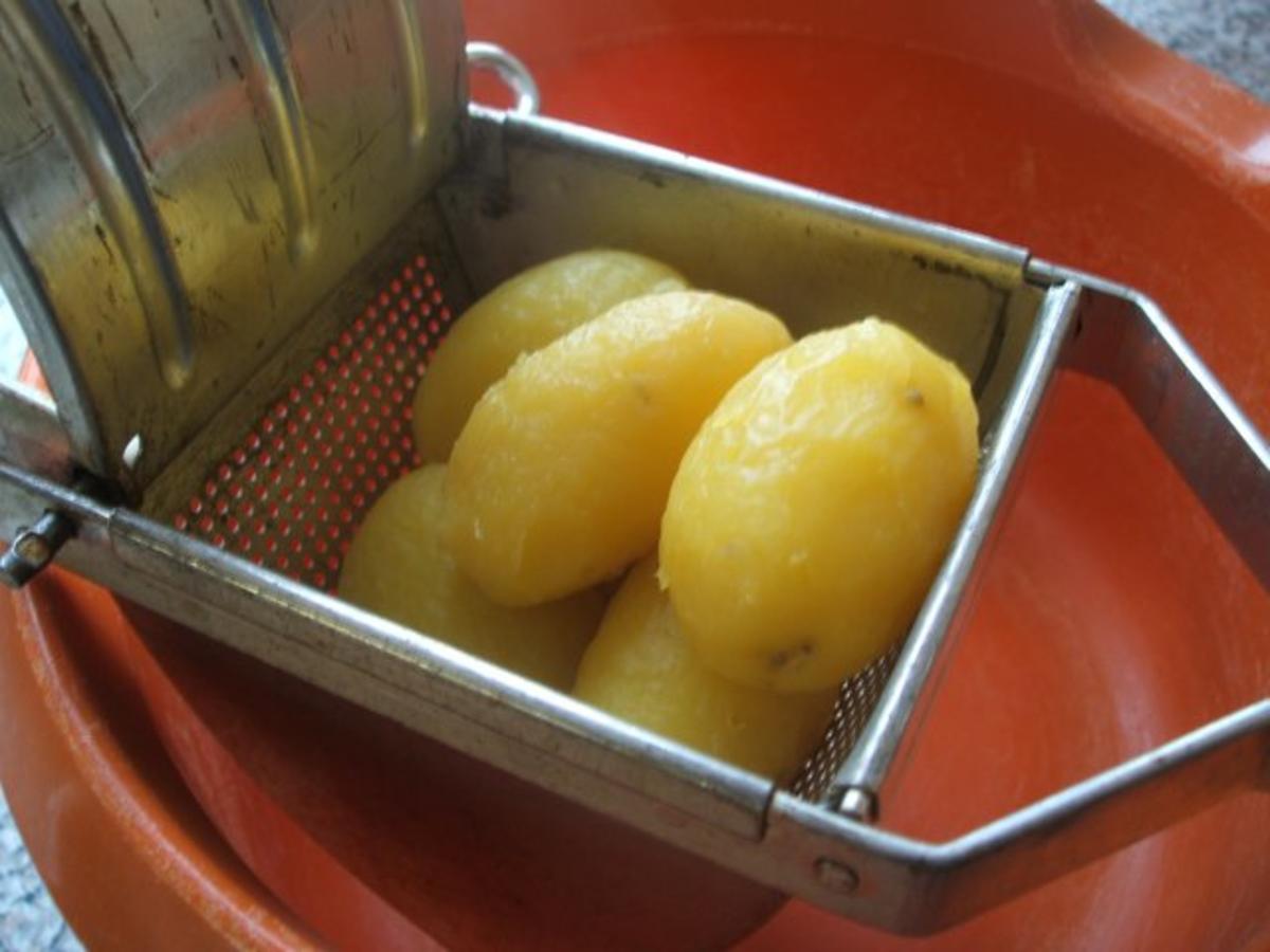Knödel: Fränkische Kartoffelklöße nach Bauer Link aus Winkelhaid - Rezept - Bild Nr. 3