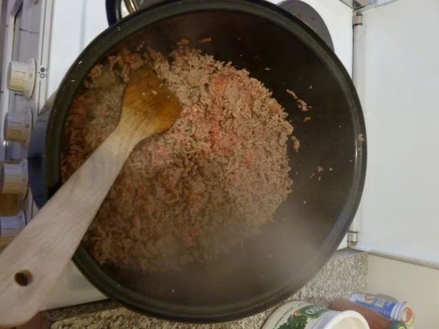 Hackfleischpfanne mit Nudelreis und Ajvar - Rezept - Bild Nr. 4