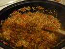 Hackfleischpfanne mit Nudelreis und Ajvar - Rezept
