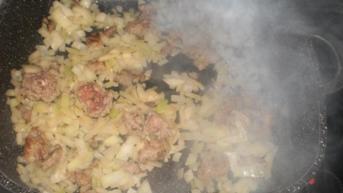 Geschmorte Rahm-Koteletts zu Bratkartoffeln - Rezept - Bild Nr. 9