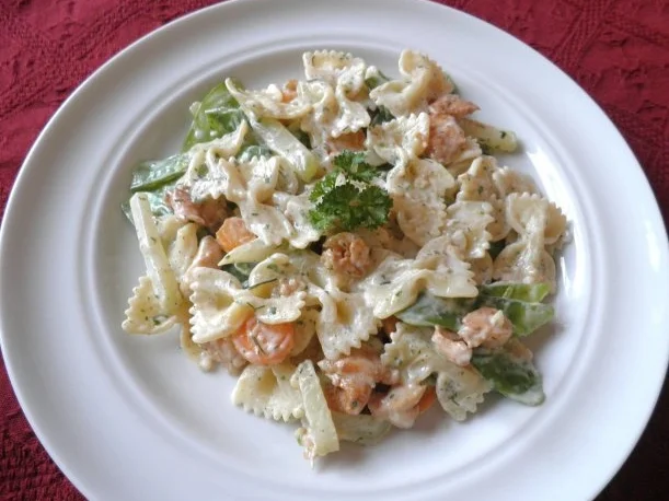 Hähnchen, Gemüse und Nudeln in Käsesoße - Rezept - Bild Nr. 2