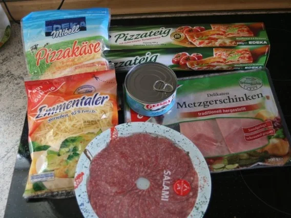 Pizza Tonno - Rezept