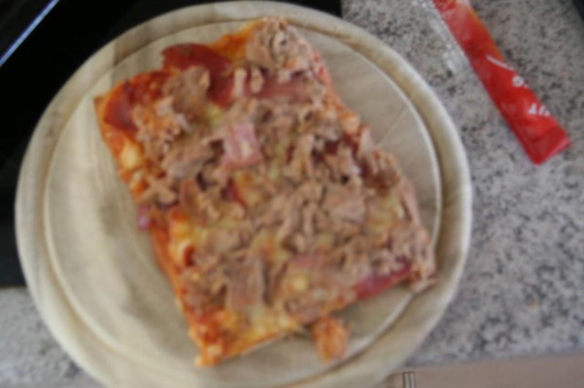 Pizza Tonno - Rezept - Bild Nr. 3