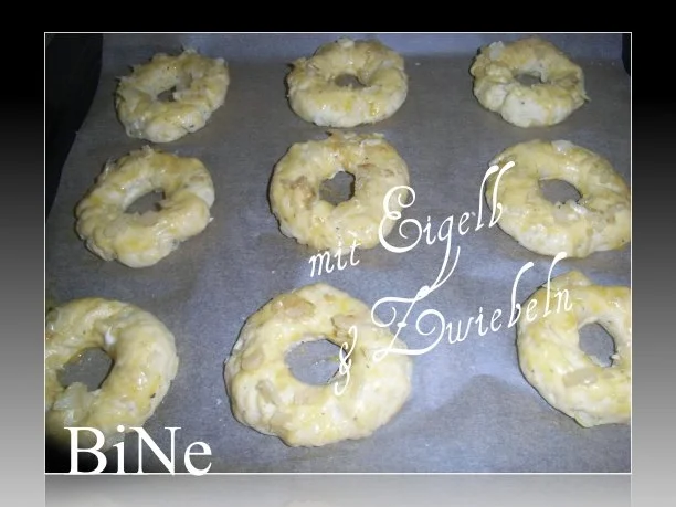 Rezept: BiNe` S ZWIEBELBAGELS Bild Nr. 8 BiNe` S ZWIEBELBAGELS - Rezept - Bild Nr. 8