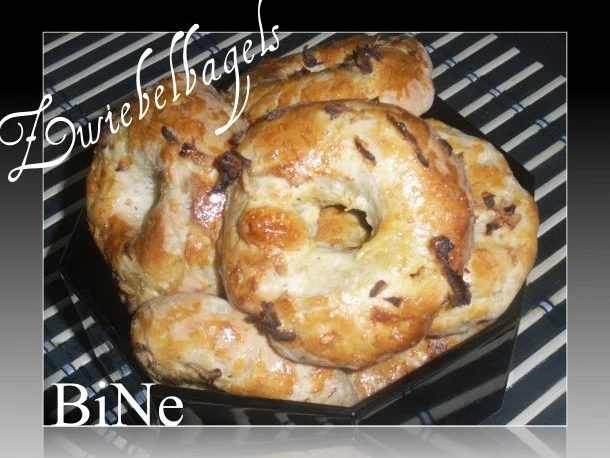 Rezept: BiNe` S ZWIEBELBAGELS Bild Nr. 11 BiNe` S ZWIEBELBAGELS - Rezept - Bild Nr. 11