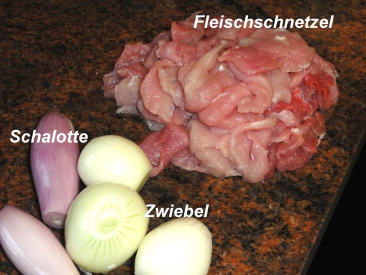 Fleisch:   GESCHNETZELTES in Zwiebel-Sahne-Sauce - Rezept - Bild Nr. 2