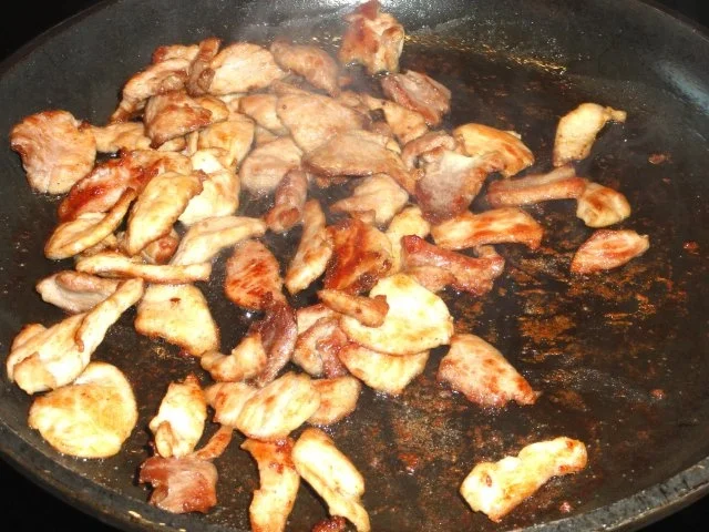 Fleisch:   GESCHNETZELTES in Zwiebel-Sahne-Sauce - Rezept - Bild Nr. 4